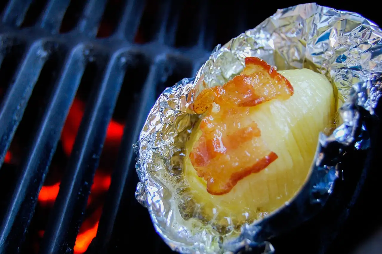 Aardappelen en groenten op de bbq